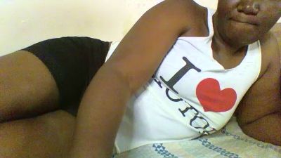 juicy_bella live cam on Cam4