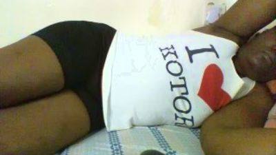 juicy_bella live cam on Cam4