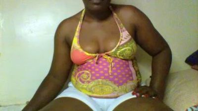 juicy_bella live cam on Cam4