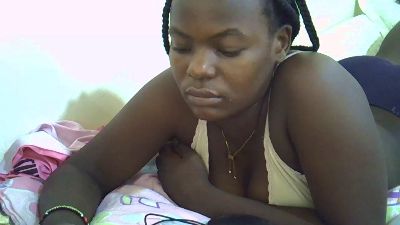 juicy_bella live cam on Cam4