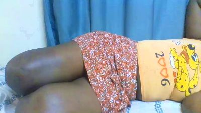 juicy_bella live cam on Cam4
