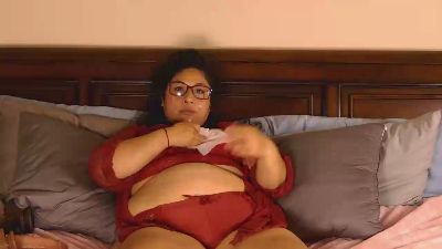 juicyteacher85 live cam on Cam4