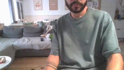 julespons08 live cam on Cam4