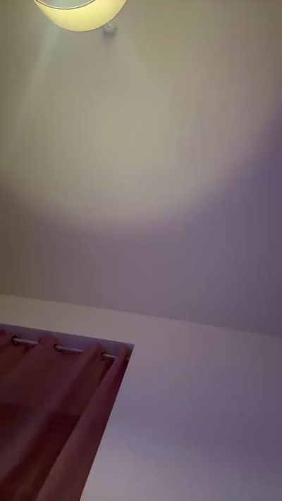 juli21 live cam on Cam4