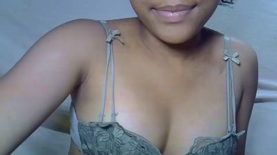 juliah44 live cam on Cam4
