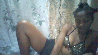 juliahchoco live cam on Cam4