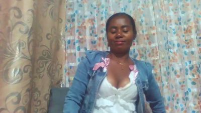juliahchoco live cam on Cam4