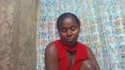 juliahchoco live cam on Cam4