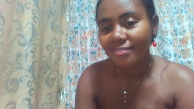juliahchoco live cam on Cam4