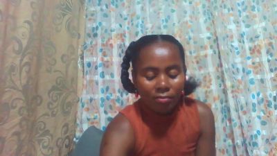 juliahchoco live cam on Cam4