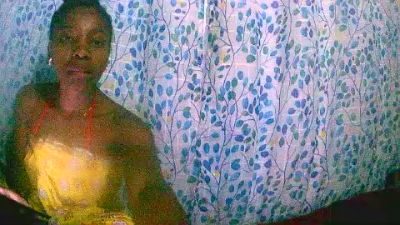 juliahchoco live cam on Cam4