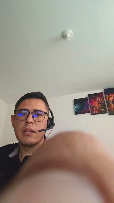 julian9113sexy live cam on Cam4