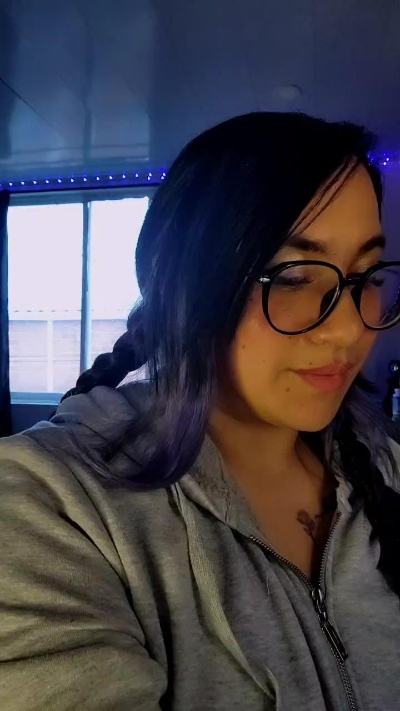 julibella_swee4 live cam on Cam4