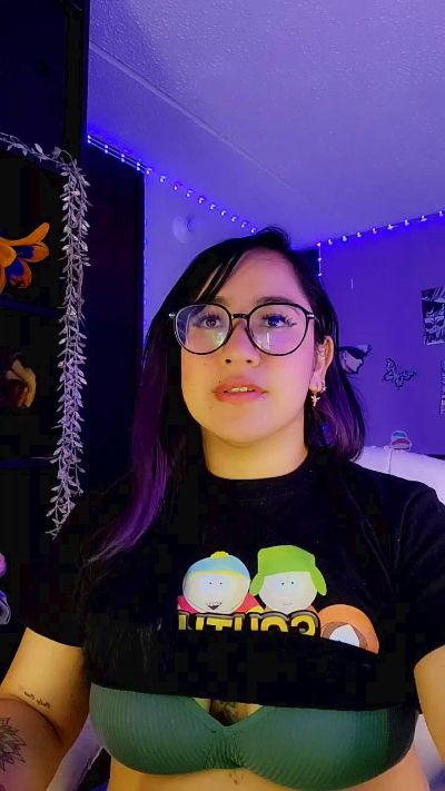 julibella_swee4 live cam on Cam4