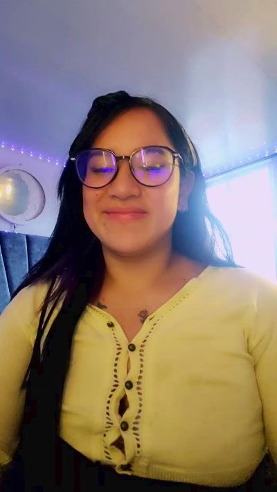 julibella_swee4 live cam on Cam4