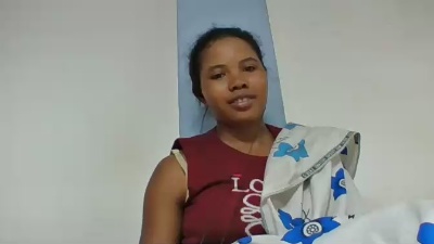 julie349 live cam on Cam4