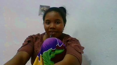 julie349 live cam on Cam4