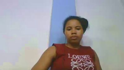 julie349 live cam on Cam4