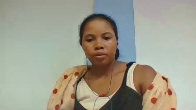 julie349 live cam on Cam4