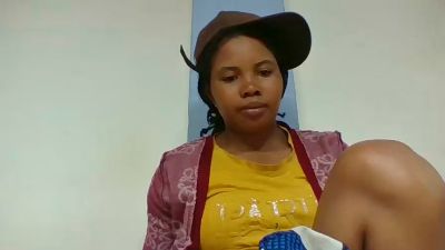 julie349 live cam on Cam4