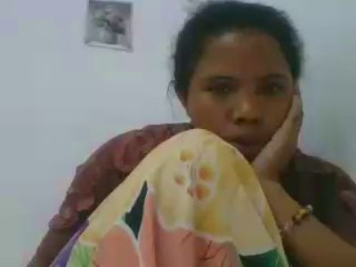 julie349 live cam on Cam4