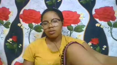julie349 live cam on Cam4