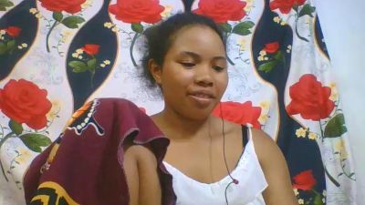 julie349 live cam on Cam4