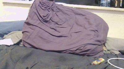 julien865 live cam on Cam4