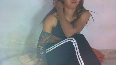 juliesexy87 live cam on Cam4