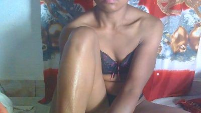 juliesexy87 live cam on Cam4