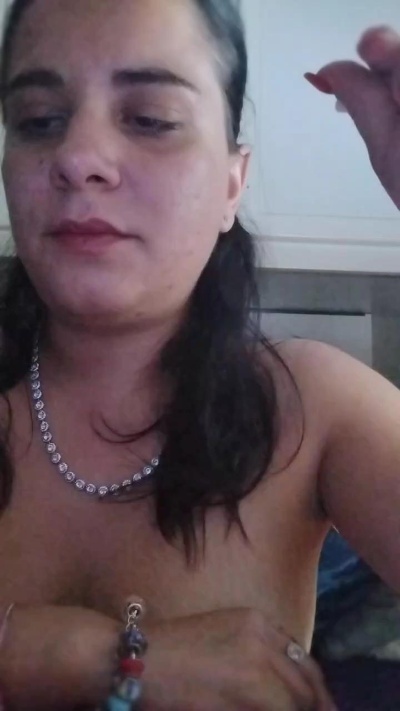 juliet43 live cam on Cam4
