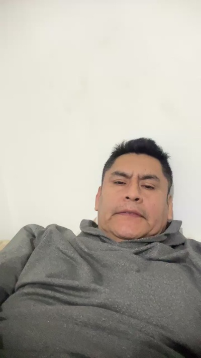 julioesperma live cam on Cam4