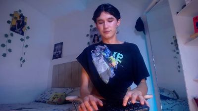 jullian_ricci live cam on Cam4
