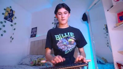 jullian_ricci live cam on Cam4