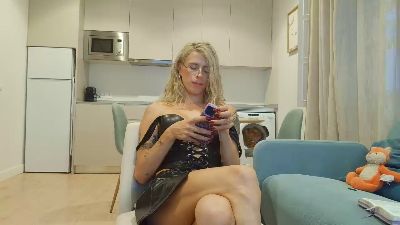 julyfucha336 live cam on Cam4