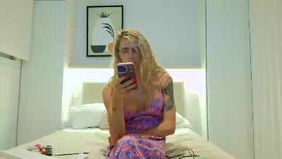 julyfucha336 live cam on Cam4