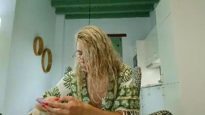 julyfucha336 live cam on Cam4