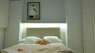 julyfucha336 live cam on Cam4