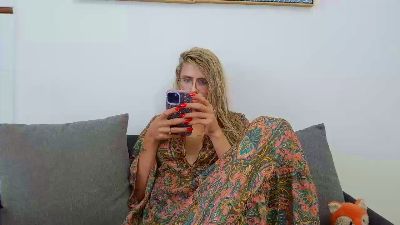 julyfucha336 live cam on Cam4
