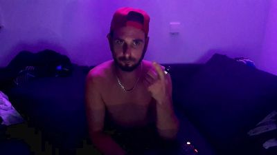justDoIt2gether live cam on Cam4