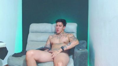 justiin_fuller live cam on Cam4