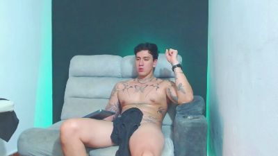 justiin_fuller live cam on Cam4