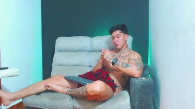 justiin_fuller live cam on Cam4