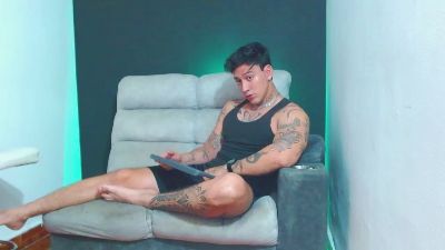justiin_fuller live cam on Cam4
