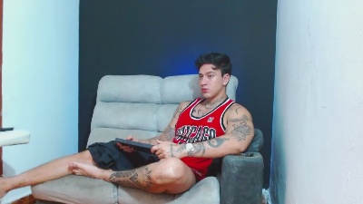 justiin_fuller live cam on Cam4