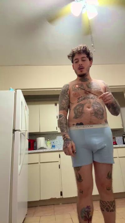 justin35 live cam on Cam4