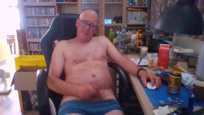 jwo100 live cam on Cam4
