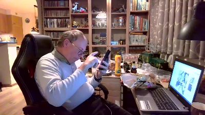 jwo100 live cam on Cam4