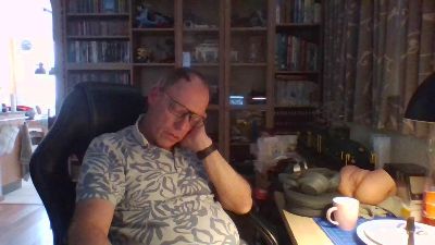 jwo100 live cam on Cam4