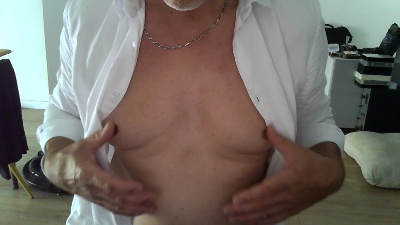 kad221 live cam on Cam4